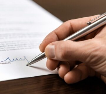 عقد قرارداد