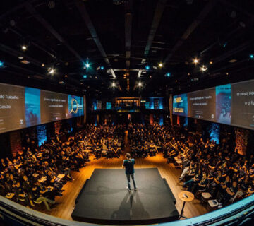 شرکت در رویدادها